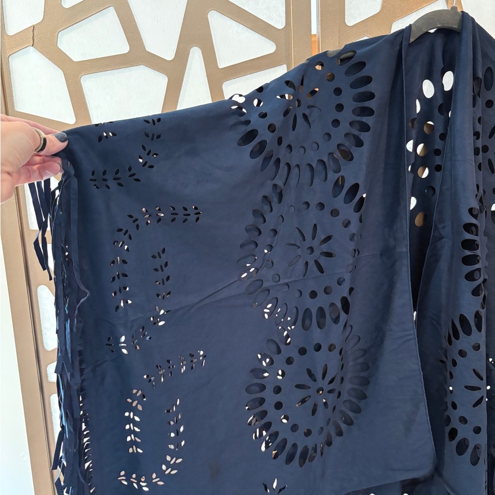 NWT Anthropologie Raj vegan leather fringed shawl with cutout design - Picture 2 of 9